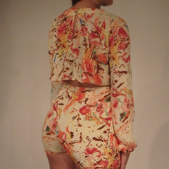 Floral Romper - Picture 2 of 3